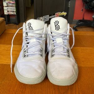 Kyrie Irving basketball shoes